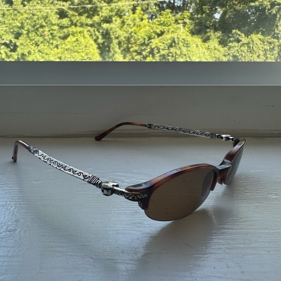 “Retro Shar” - Picture 3 of 4